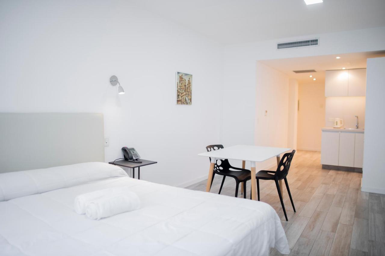 Paraguay 716 We Sleep Buenos Aires Exterior photo